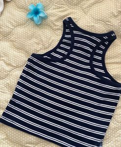 Tank top but1 get 1 free
