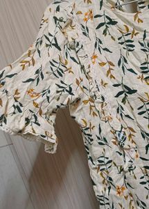 🌼 Vero Moda Floral Peplum Top