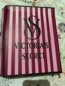 Victoria's Secret Gift Box - set of 7