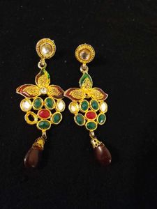 Exquisite Kundan Necklace &amp; Earring Set