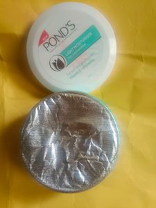 Pond's Light Moisturizer