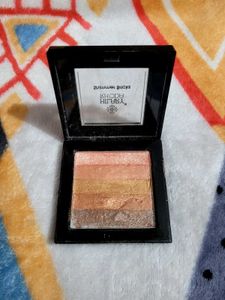 HILARY RHODA Highlighter