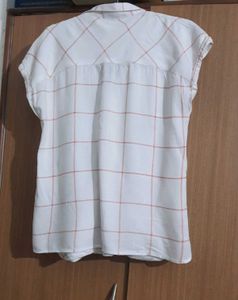Chic White Plaid Collared Top