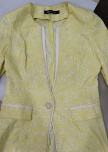 Stylish Yellow Textured Blazer
