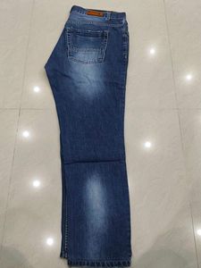 men blue jeans