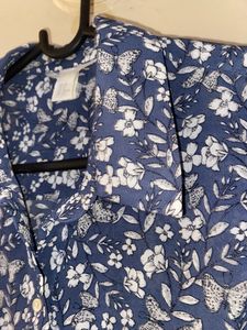 Offer Price H&amp;M Blue Floral Print Sleeveless Top