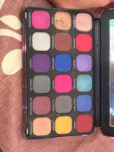 Revolution Re-Loaded Palette - Iconic Division