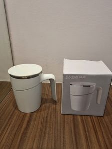 SPILL FREE SUCTION WHITE  MUG NEW IN BOX 470ML