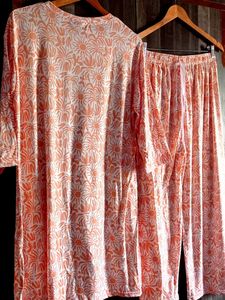 orange🍊 white co-ord set or night suit 💯 hosiery