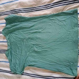 Bundle of 2 Women's T-Shirts