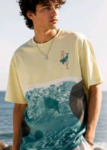 🌊 Aesthetic Ocean Graphic Tee | Summer Vibe!