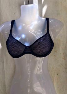 8278. VS bralette