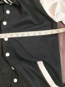 Varcity Jacket (unisex)