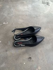 Bata Chic Black Slingback Flats
