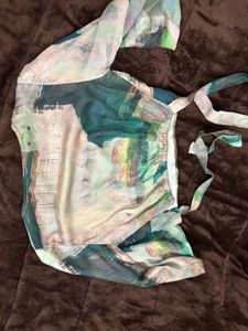 Abstract Print Flowy Top