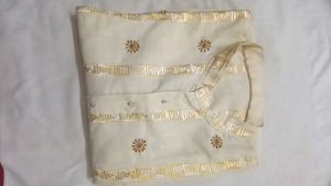 MEN KURTHA 46 CMS CREAM FLORAL WITH BEAUTIFUL EMBROIDERY WORK NEW ONE WITHOUT TAG TOP CONDITION