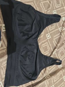 Comfortable Black Sports Bra