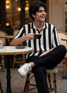 Stylish shirt loose fit