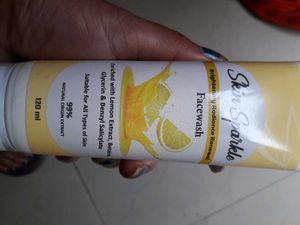Skin Sparkle Brightening Facewash