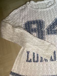 Chic "84 London" Knit crochet full sleve top