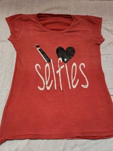 Red "I Love Selfies" T-Shirt