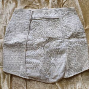 Chic White Embroidered Mini Skirt