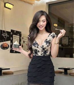Jessica Women’s Black Lace Dress
