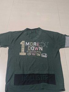 Hollister Graphic T-Shirt