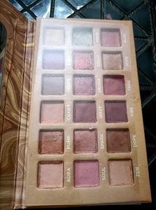 Minara Nude  Eyeshadow Palette