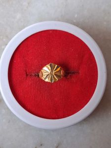 Gold flower desine baby Ring