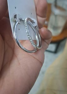 Max Earrings Collection