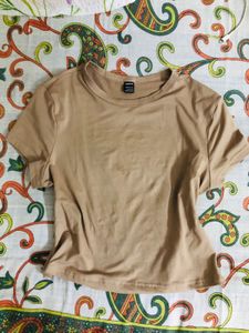 Basic Tan Short Sleeve T-Shirt