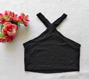 Shein : Stylish Black Halter Neck Ribbed Crop Top