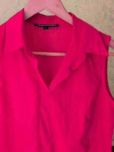 Sleeveless Red Collared Top