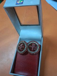 ROYAL GOLD STONE EARRINGS ❤️