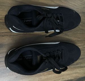 Classy Black &amp; White Shoes