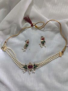 Elegant Pearl Choker Necklace Set