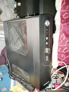 Full computer desktop hcl+ lg MONITOR