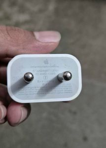 Apple 20W Adapter