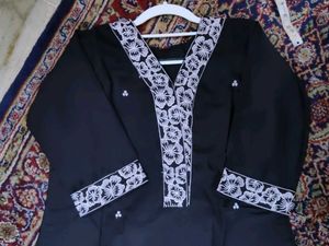 Black &amp; White Embroidery - 2 Piece Set