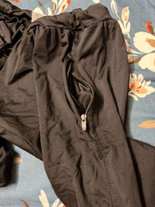 Black gym wear cycling shorts