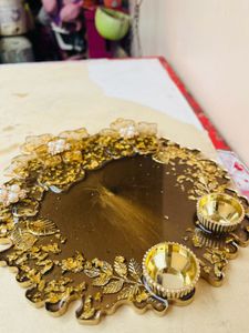 Golden Showpiece