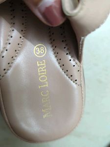 Comfortable Beige Sandals