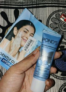 Pond's Hydra Miracle Gentle Gel Facewash