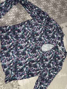 Floral Print Keyhole Blouse