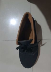 Black Ballet Flats