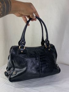 Y2K Anne Klein Croc-Embossed Shoulder Satchel