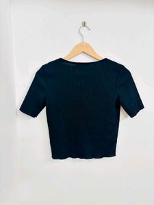 Zara Ribbed V Neck Button up top
