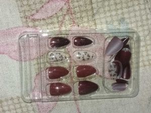 Elegant Burgundy Press-On Nails