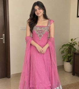 Pink Kurta Set with Neckline and dupatta